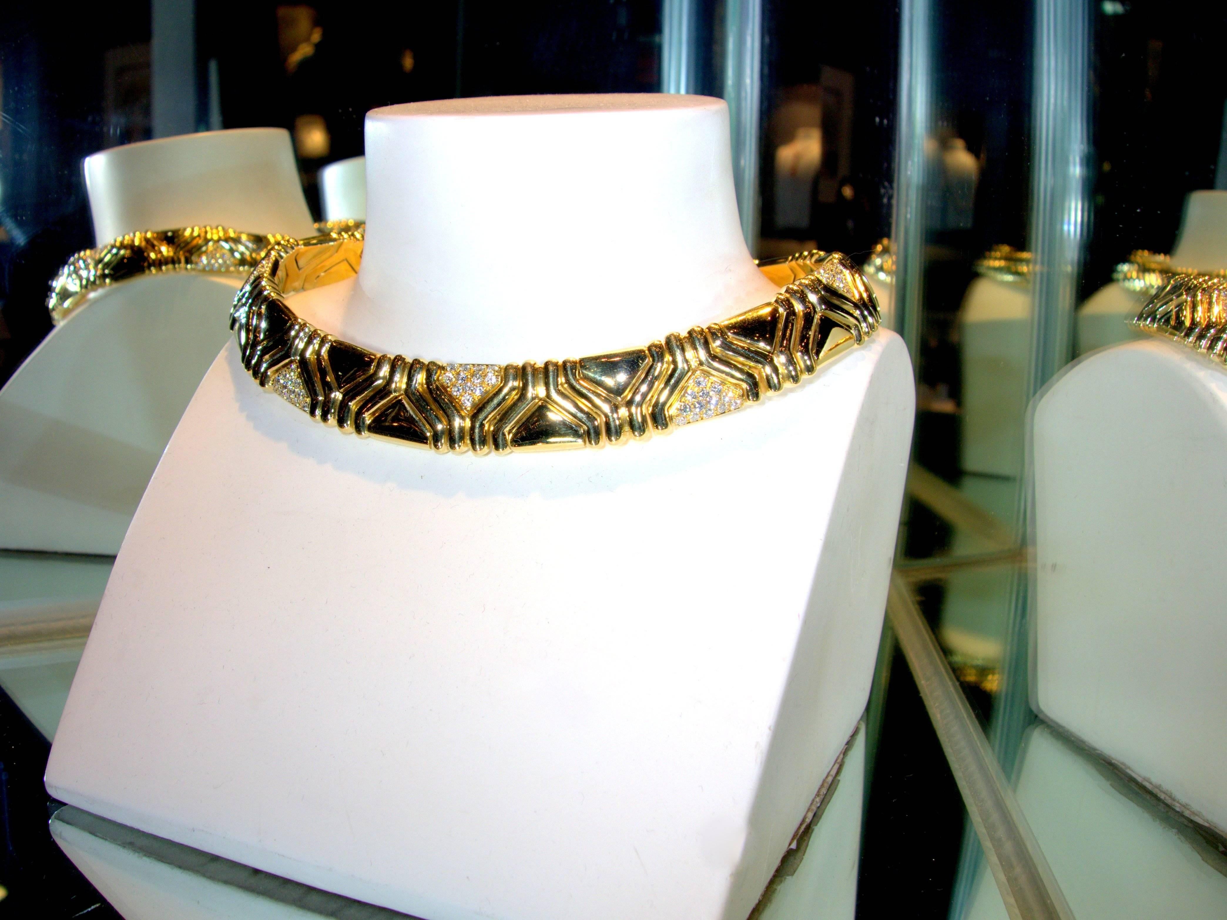 Bulgari diamond gold necklace In Excellent Condition In Aspen, CO
