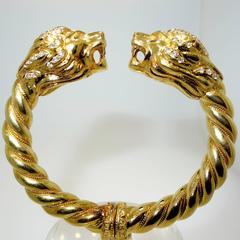 Lion's head gold bangle bracelet