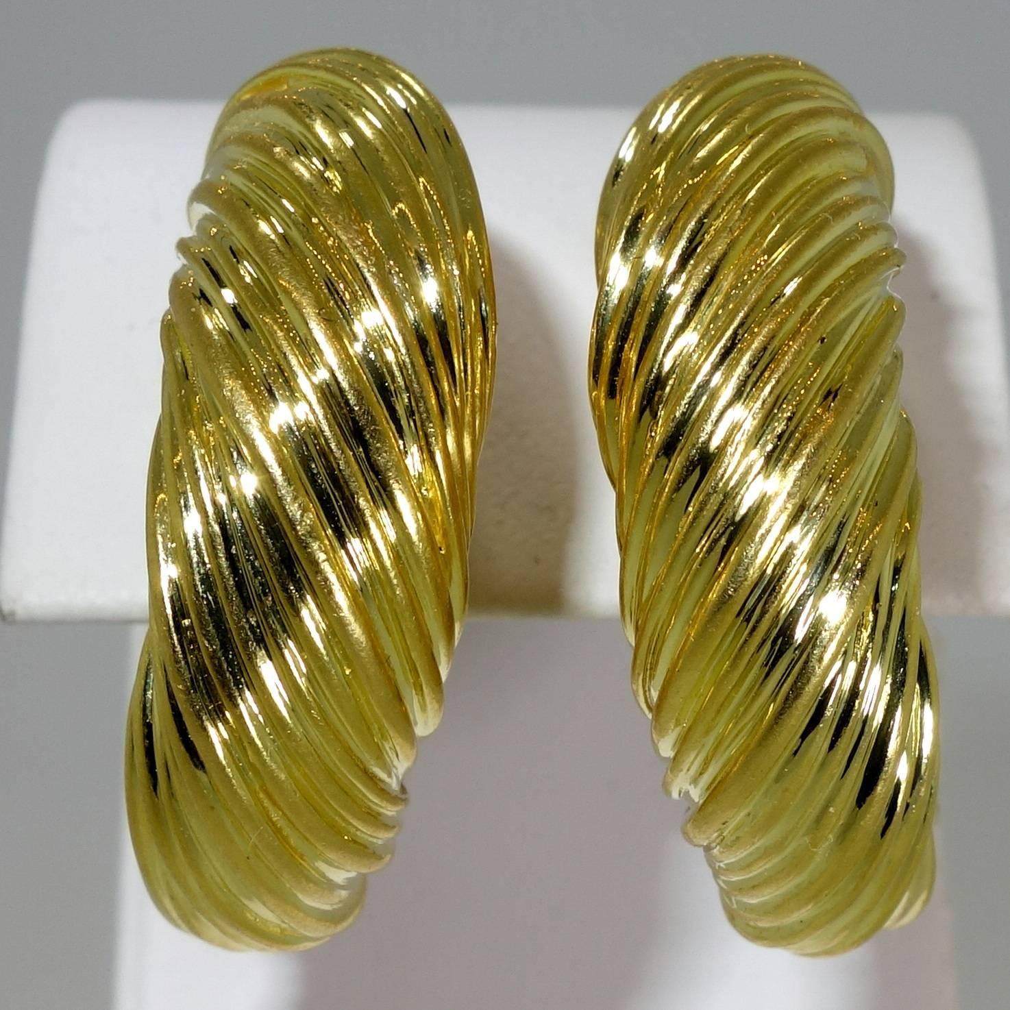 Tiffany & Co. France Stylized Gold Hoop Earrings In Excellent Condition In Aspen, CO