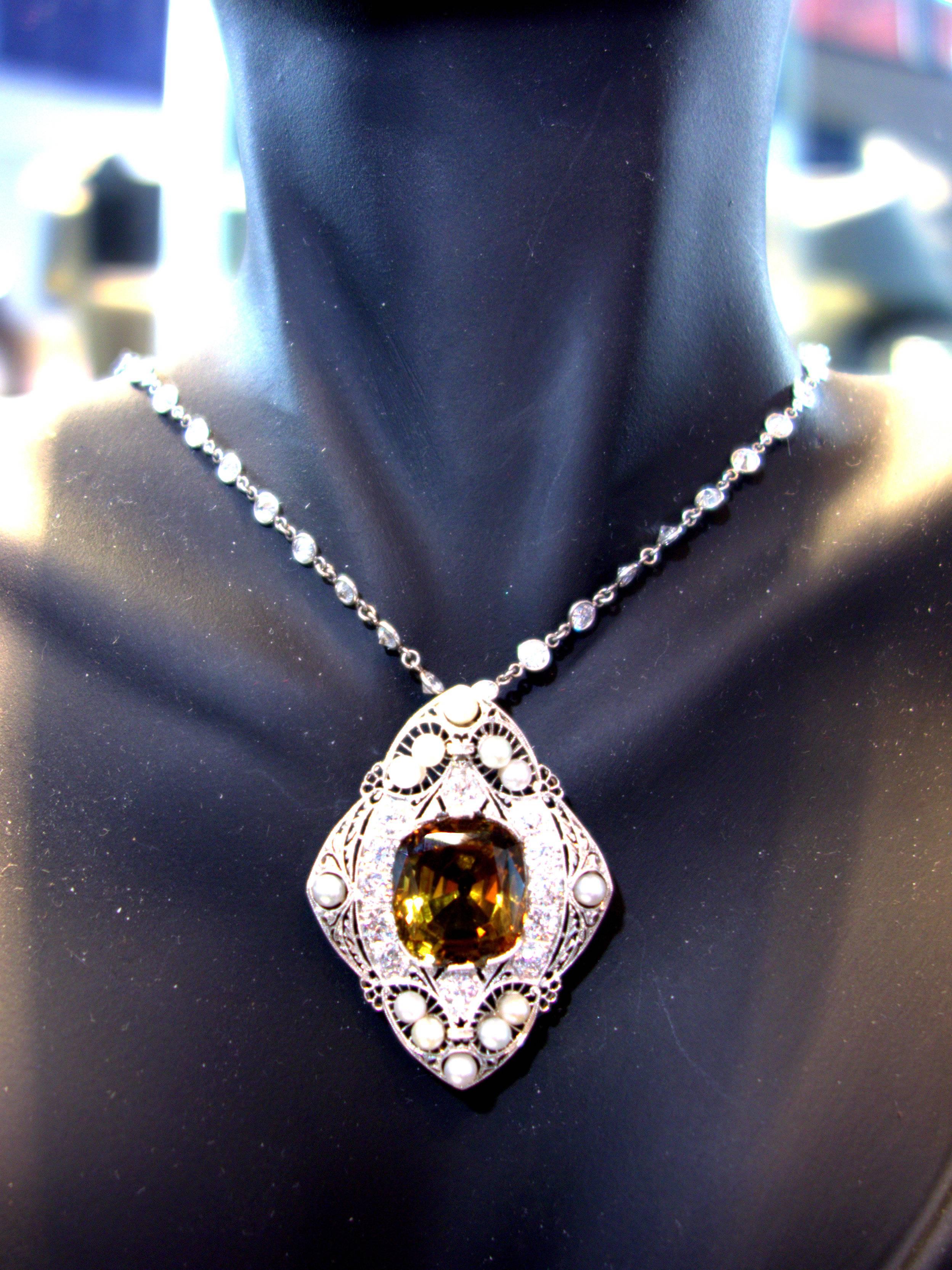 Women's Edwardian Natural Pearl Chrysoberyl Platinum Pendant Necklace