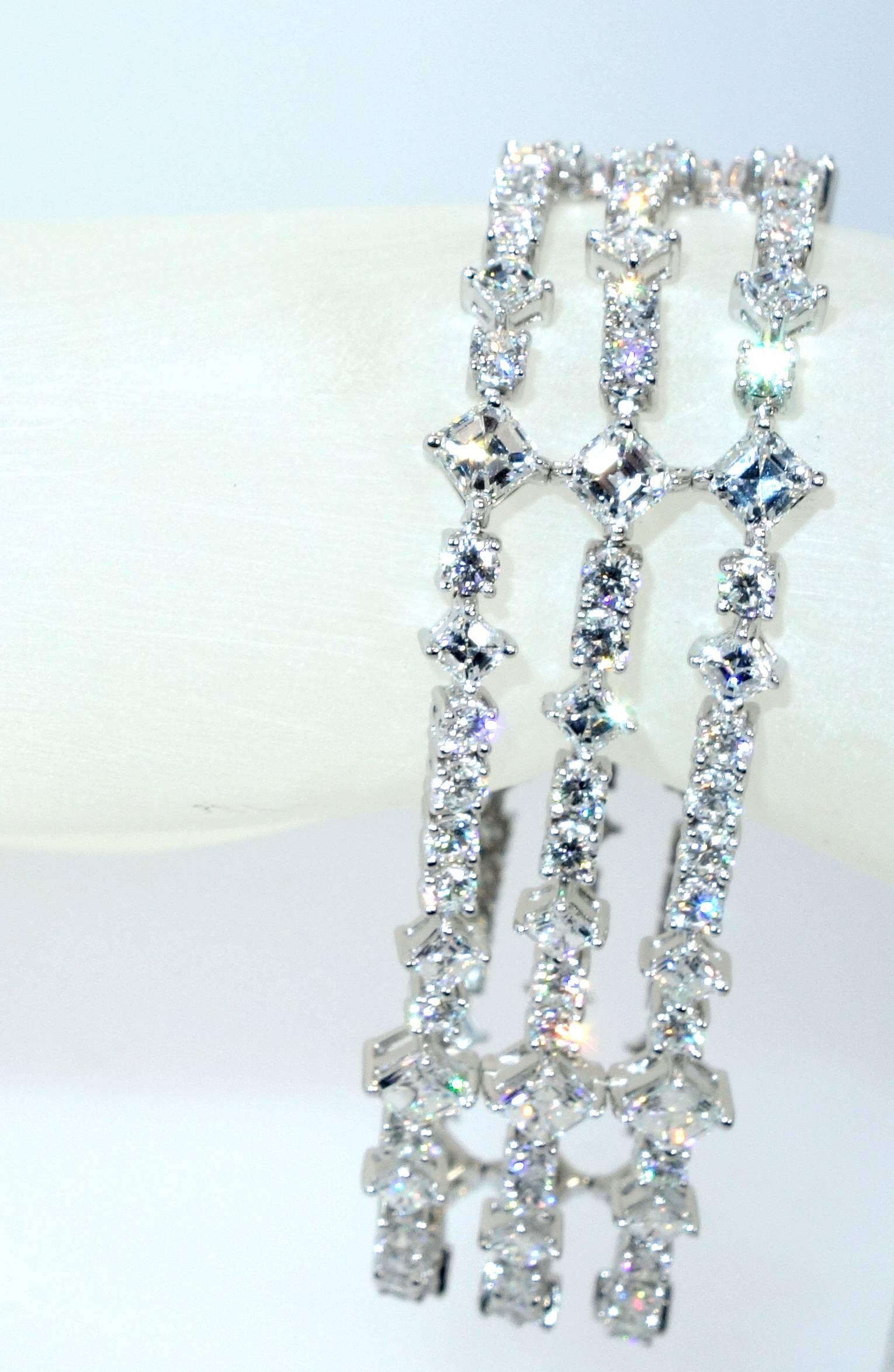 Contemporary Harry Winston Diamond Platinum Bracelet