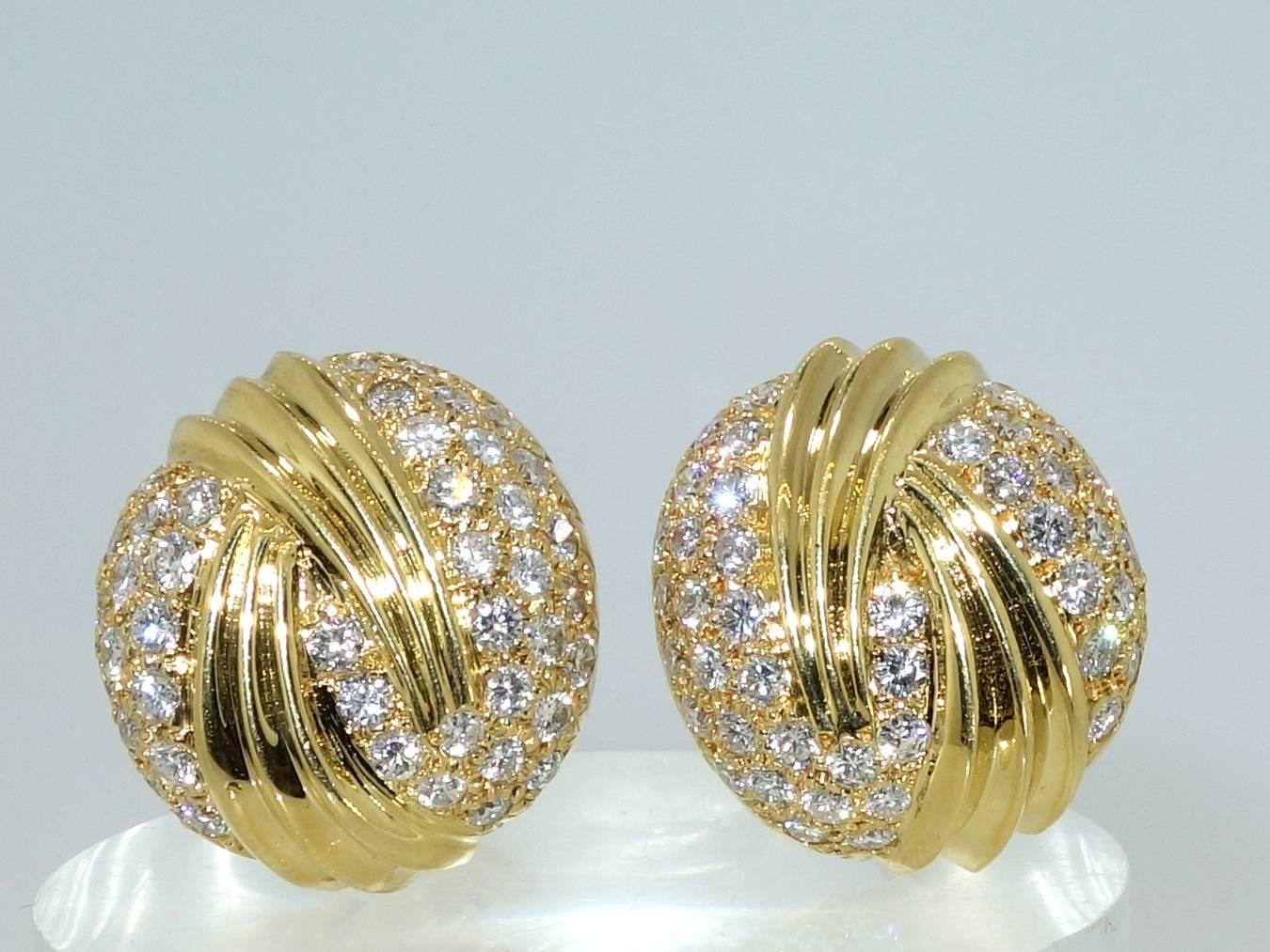 Contemporary Fine Diamond Gold Earrings