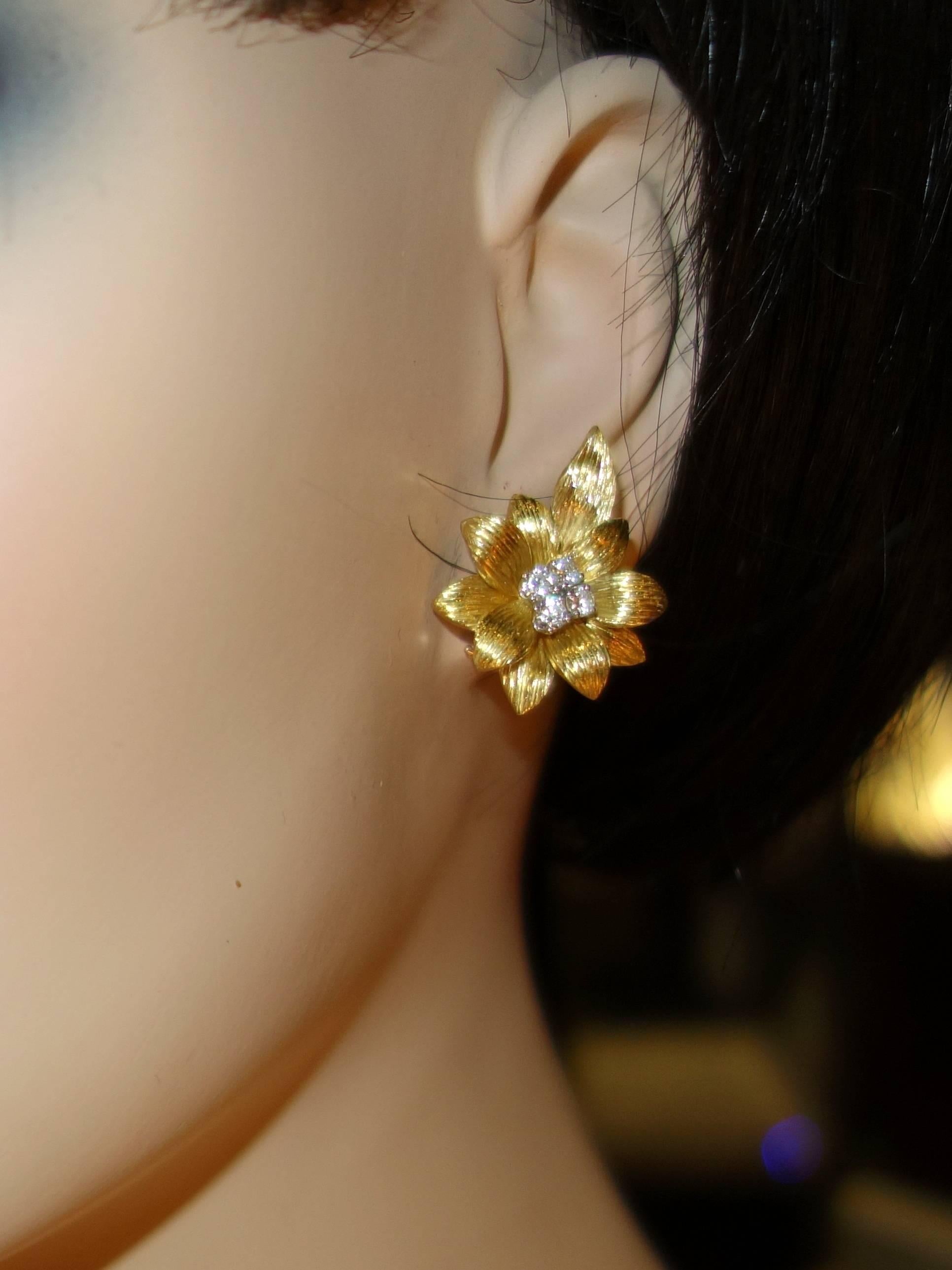 1950s Cartier Diamond Gold Flower Motif Earrings In Excellent Condition In Aspen, CO