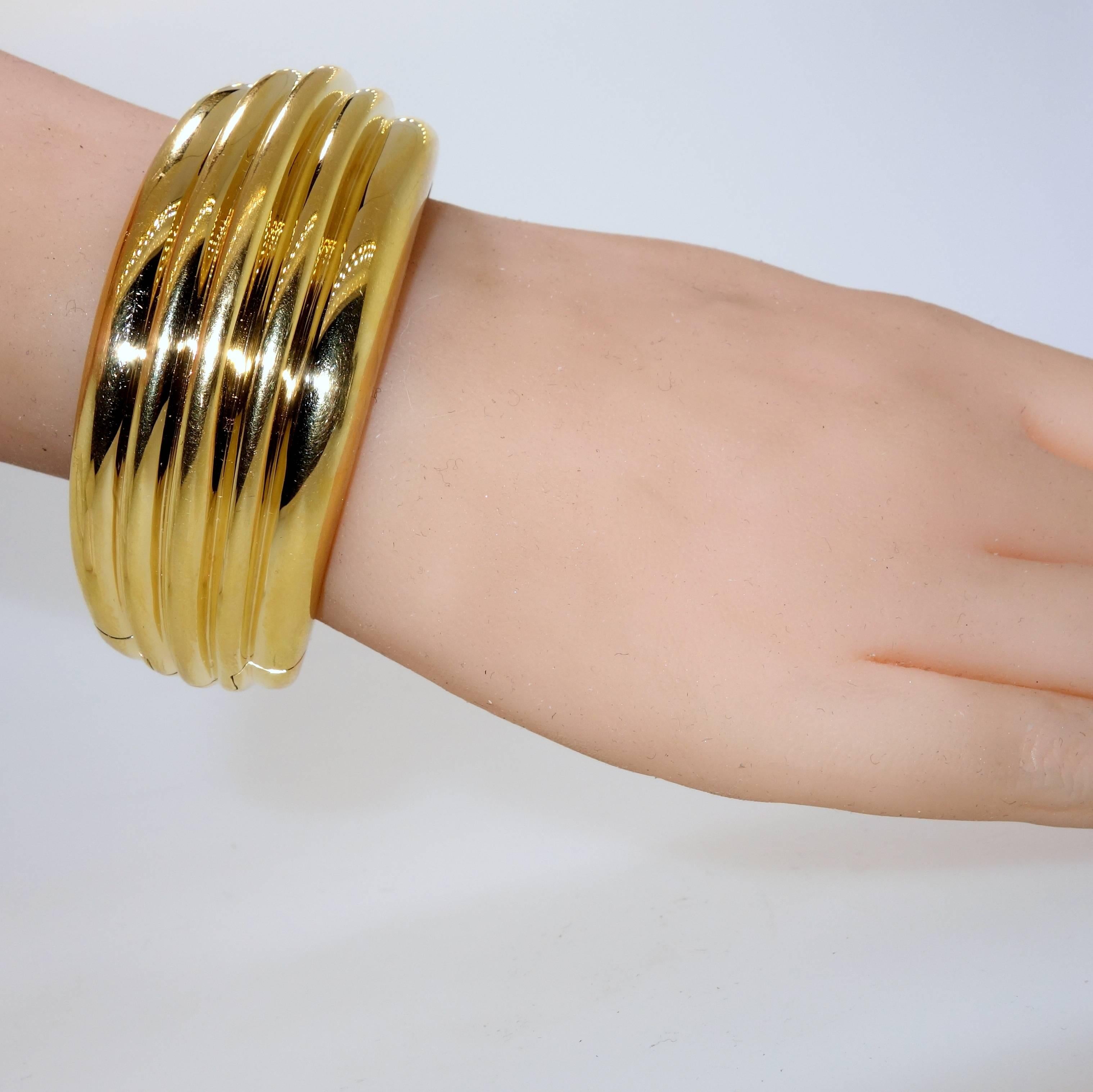 Cartier Gold Bangle Bracelet In Excellent Condition In Aspen, CO