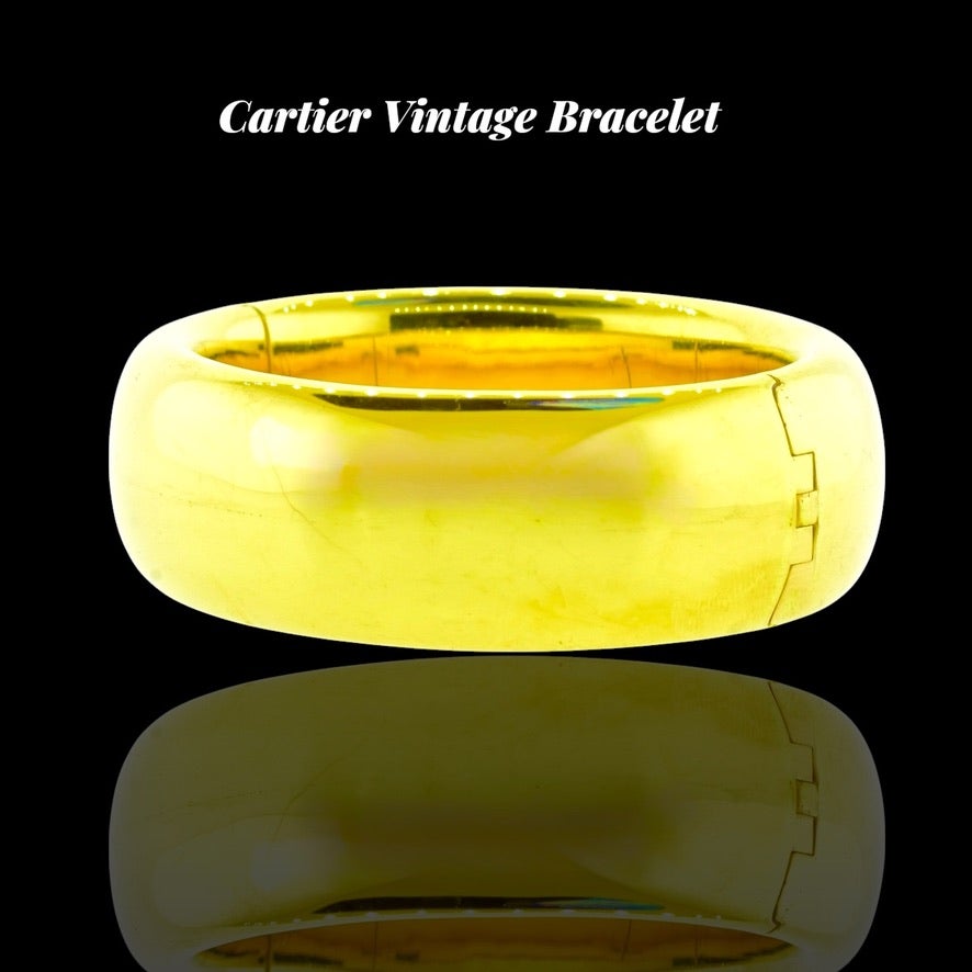 What is the difference between a bangle and a bracelet?