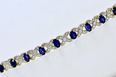 Magnífica Pulsera Contemporánea de Oro con Zafiro y Diamantes