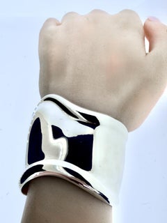 Elsa Peretti for Tiffany & Co. Sterling Silver Bone Cuff Bracelet, Medium Size