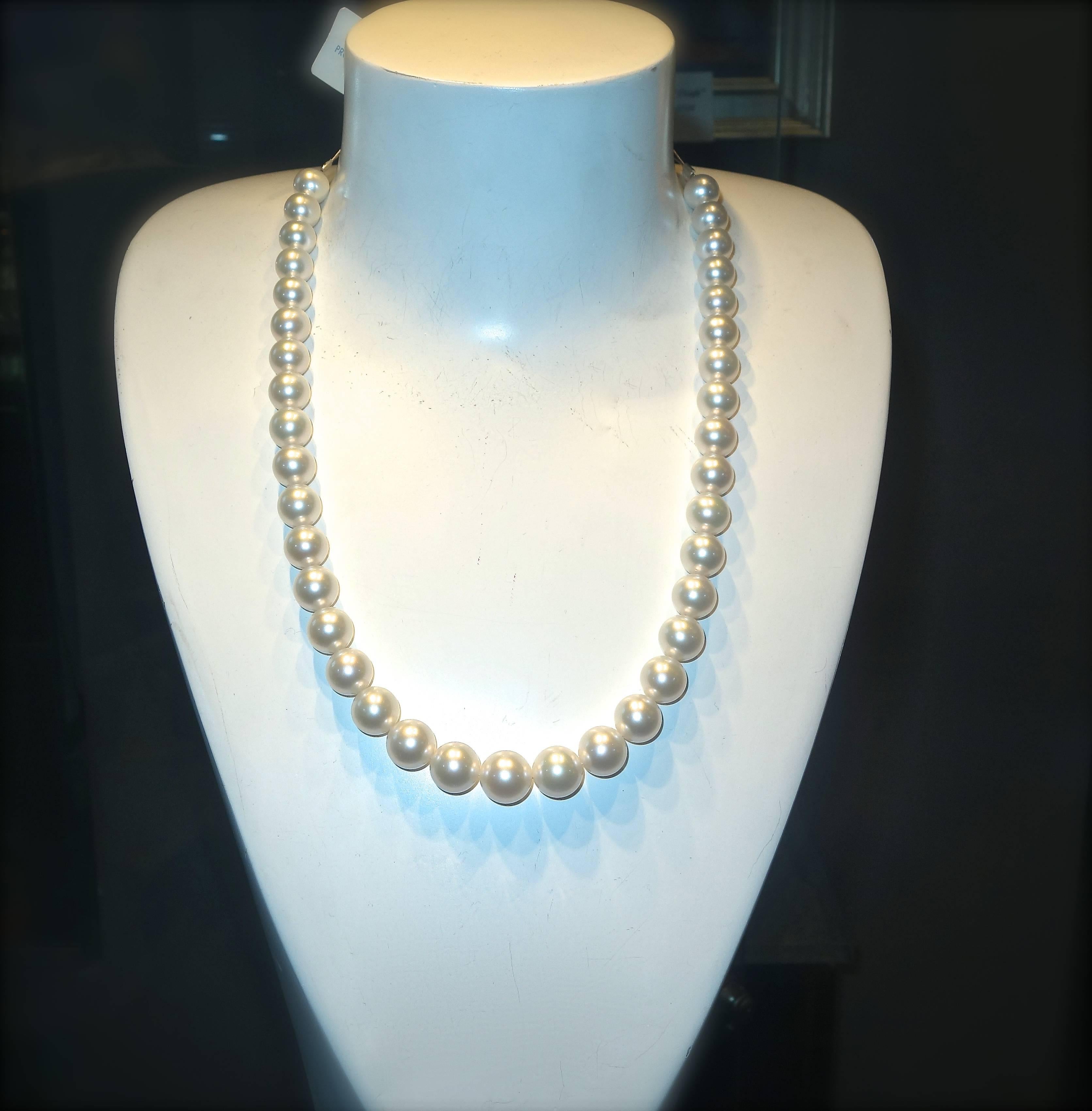 Women's Fine Strand of South Sea Pearls