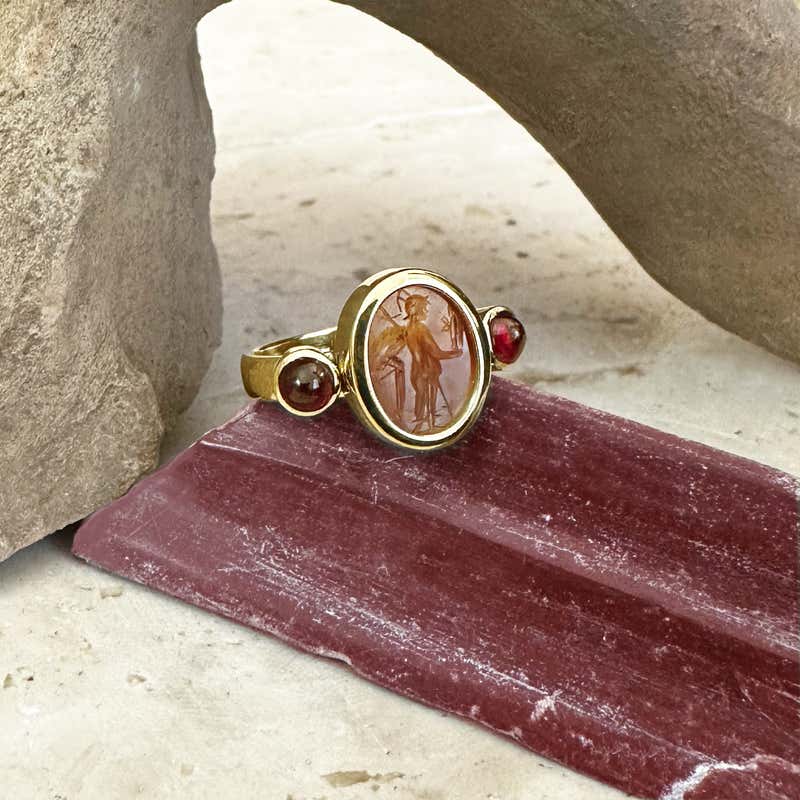 Ancient Roman Carnelian Intaglio 18Kt Gold Ring depicting God Eros and ...