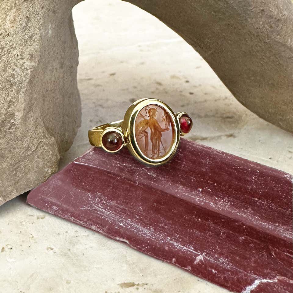 Ancient Roman Carnelian Intaglio 18Kt Gold Ring depicting God Eros and ...