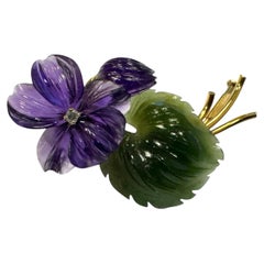 Vintage 14k Yellow Gold Carved Amethyst and Jade Brooch