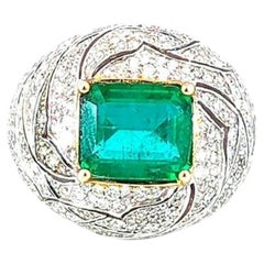 Anello con smeraldo e diamante da 4.8 carati