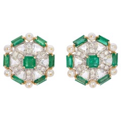 Pendientes de oro con esmeraldas y perlas de 5,95 quilates