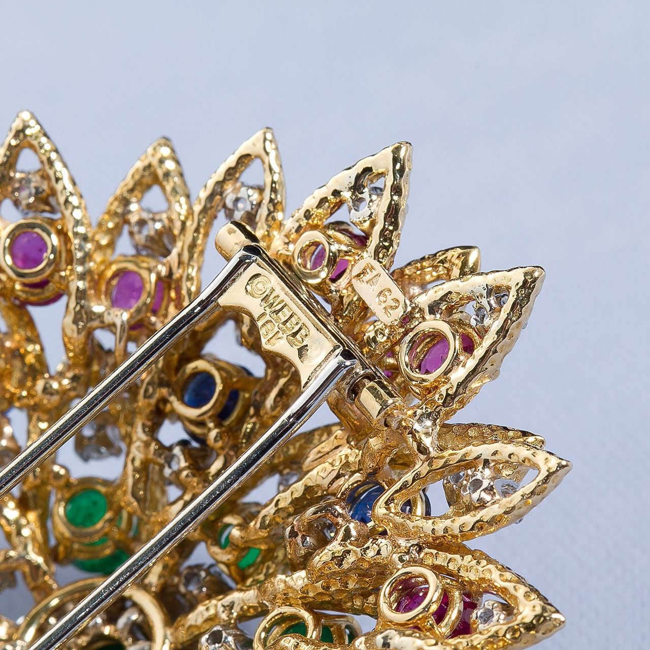 David Webb Multi Gem Ruby Emerald Sapphire Diamond Gold Flower Brooch In Excellent Condition In Lakewood, NJ
