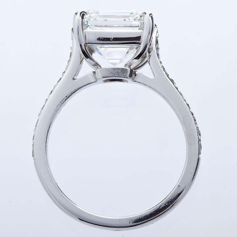 Square Emerald or Asscher Cut 4.19ct H/VS1 Diamond Solitaire Platinum Pavé Ring 3