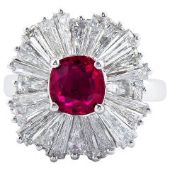 Bague ballerine en diamants et rubis taille coussin de 1,86 carat 