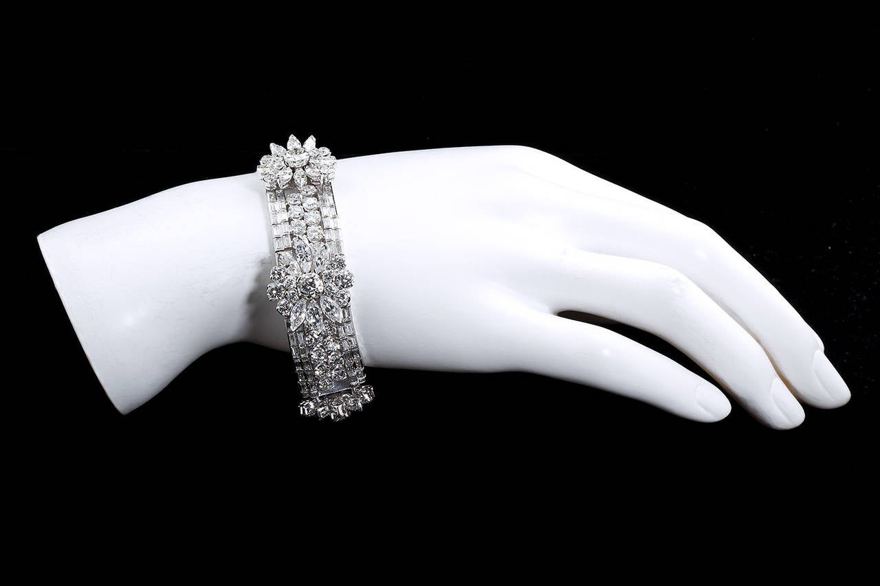 1940s Vintage Diamond Platinum Cluster Bracelet 38.50 Carat In Excellent Condition In Lakewood, NJ