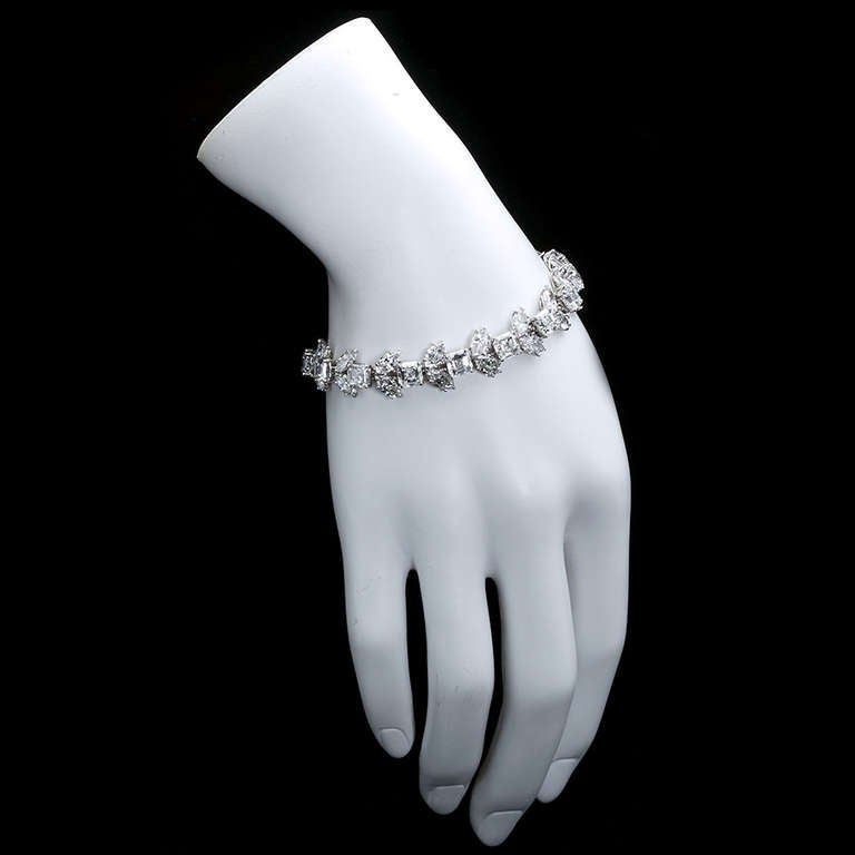 Contemporary Asscher and Marquise shaped Diamond Platinum Tennis Bracelet