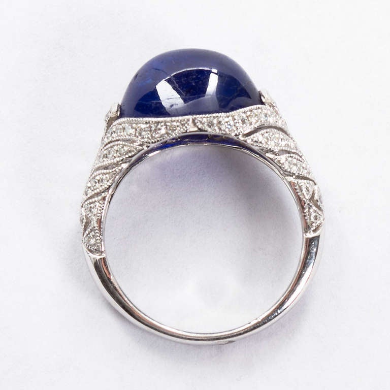 Cabochon Sapphire Diamond Platinum Ring In Excellent Condition In Lakewood, NJ