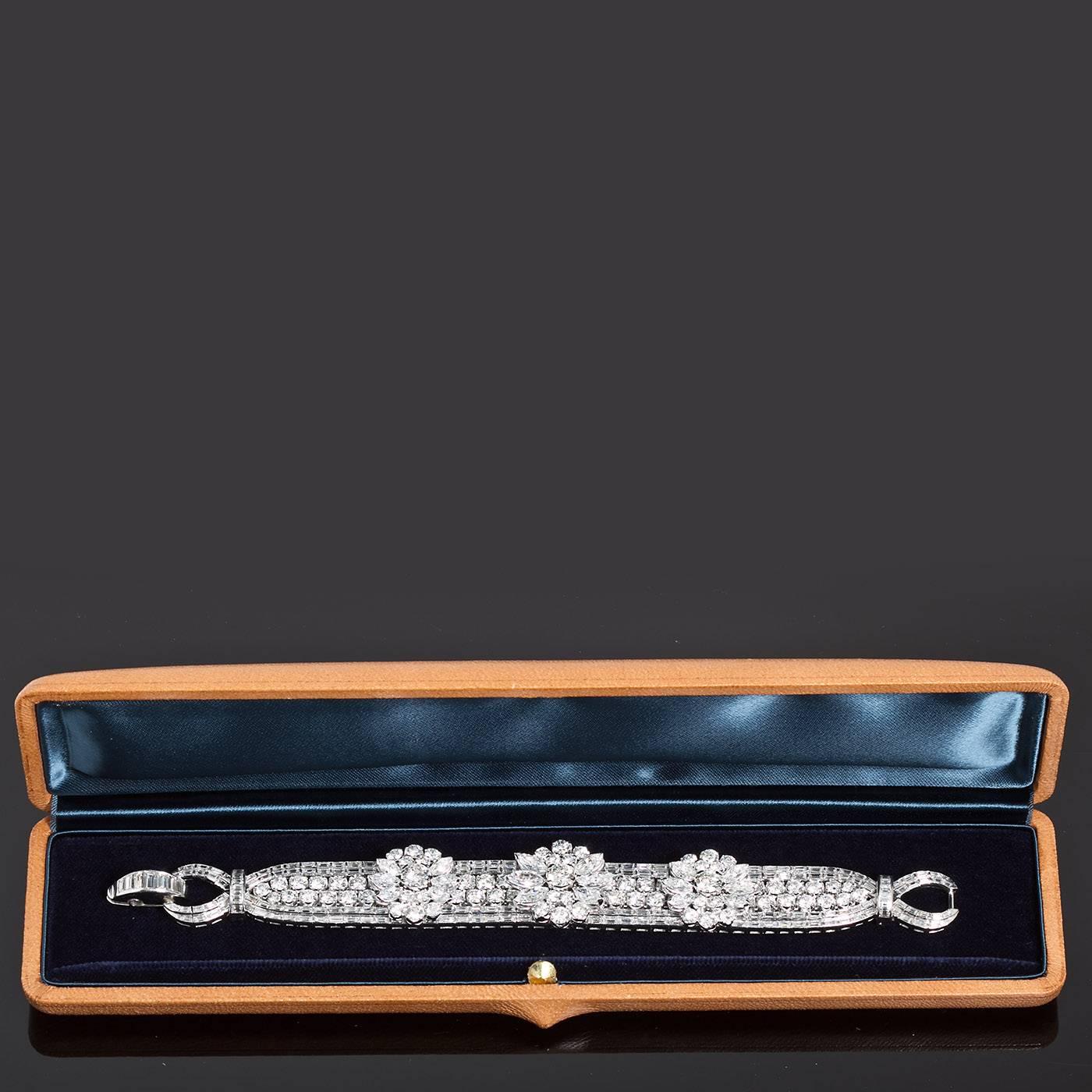 1940s Vintage Diamond Platinum Cluster Bracelet 38.50 Carat 1