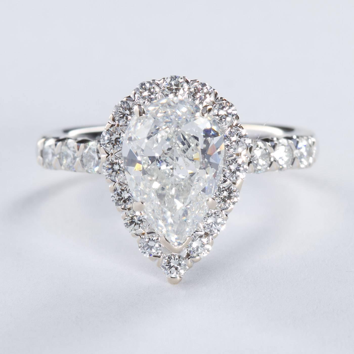 2.00 Carat GIA Cert Pear Shaped Diamond gold Halo Engagement Ring 1