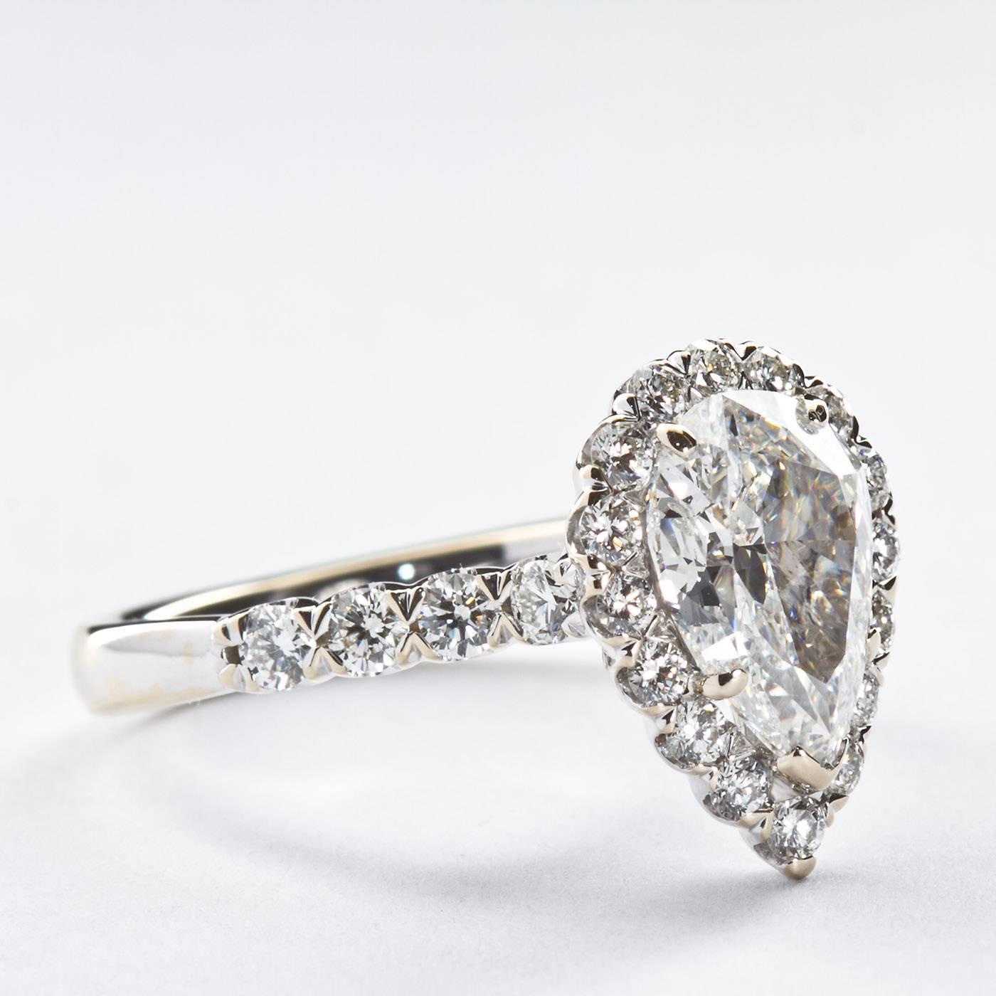 2.00 Carat GIA Cert Pear Shaped Diamond gold Halo Engagement Ring In Excellent Condition In Lakewood, NJ