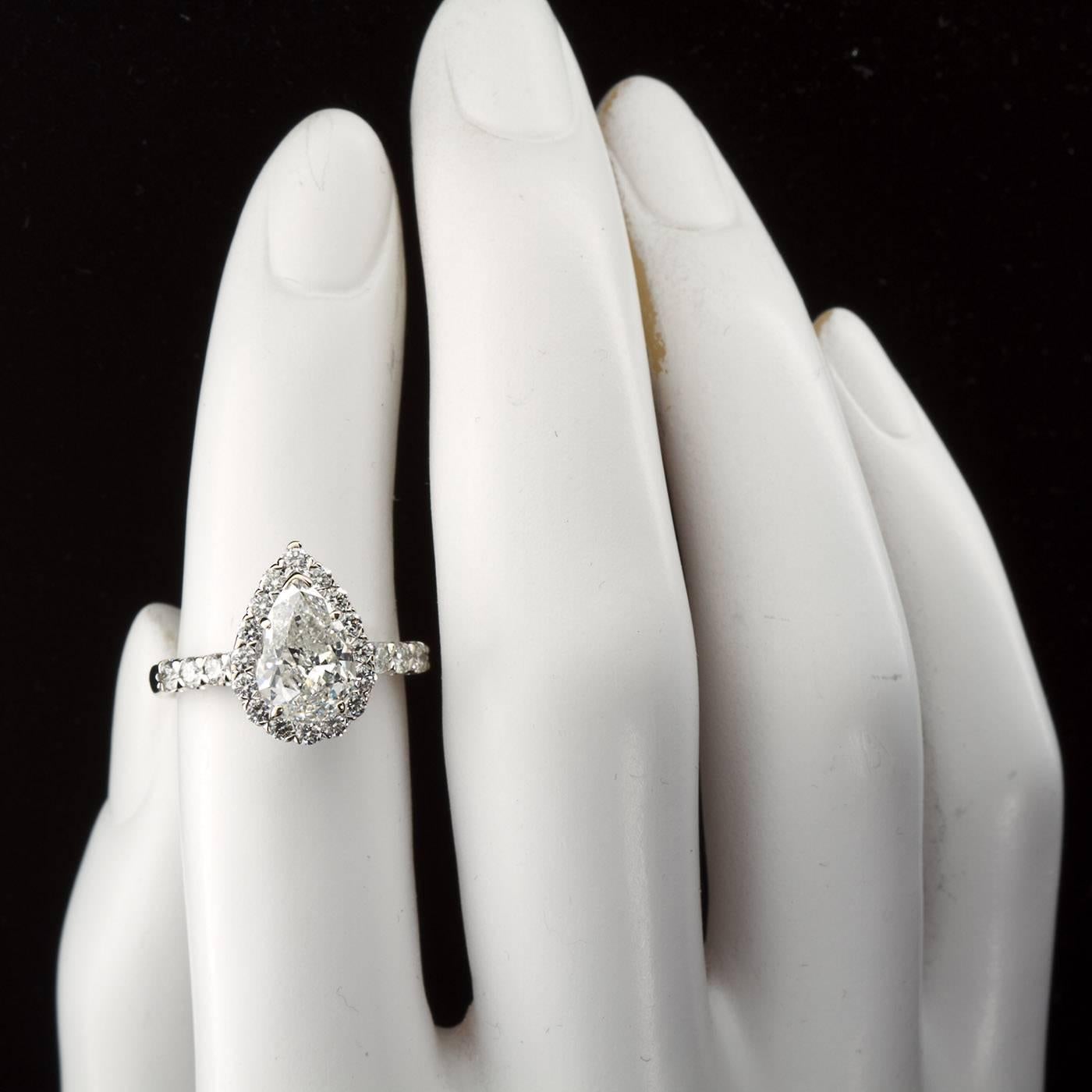 2.00 Carat GIA Cert Pear Shaped Diamond gold Halo Engagement Ring 2
