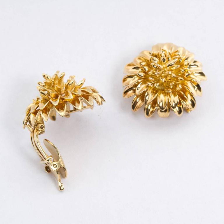 Vintage Gold Chrysanthemum Earclips at 1stdibs