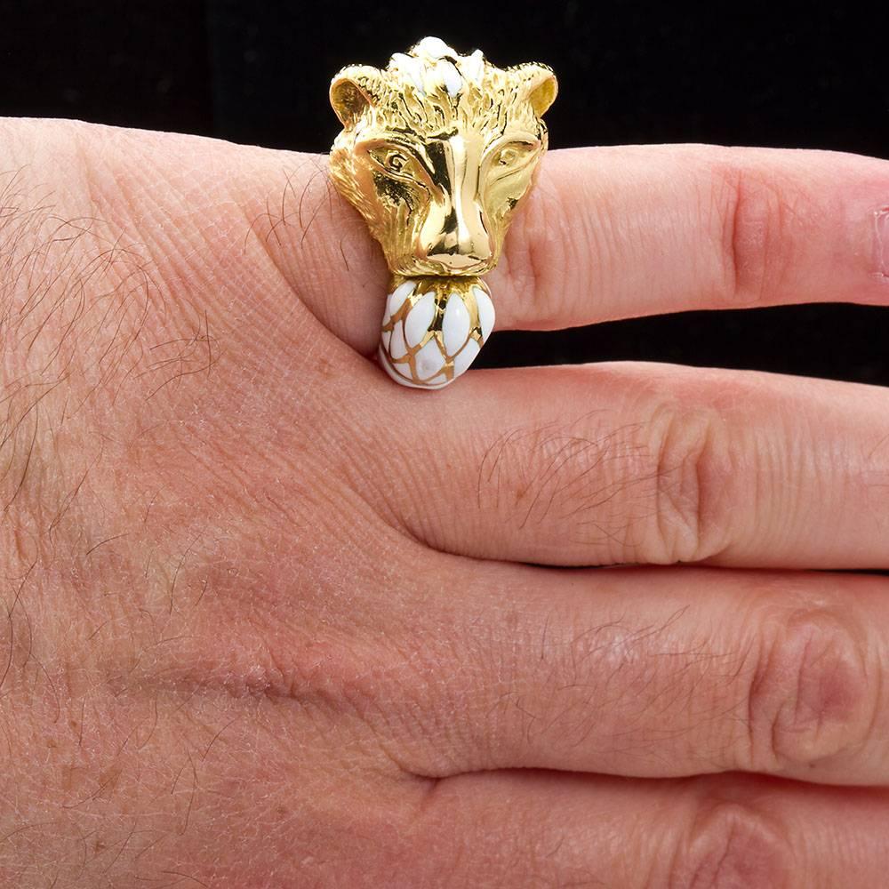 David Webb Enamel Gold Lion Ring For Sale 1