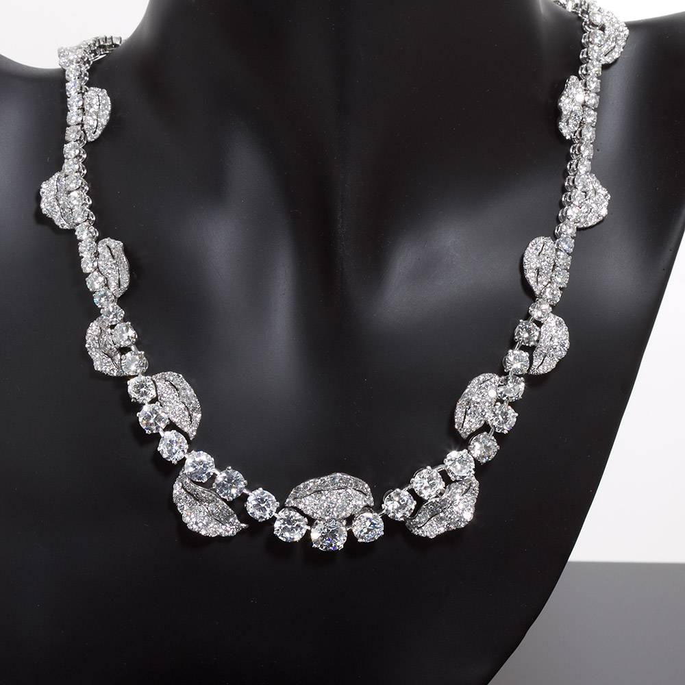 French Garland Diamond Platinum Necklace For Sale at 1stdibs
