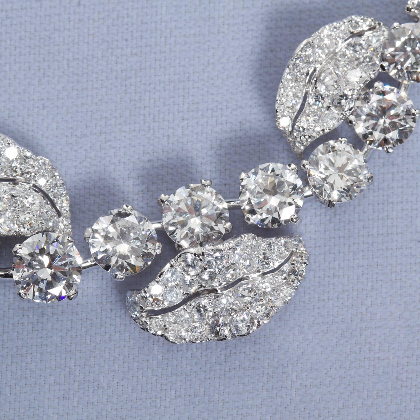 French Garland Diamond Platinum Necklace For Sale at 1stdibs