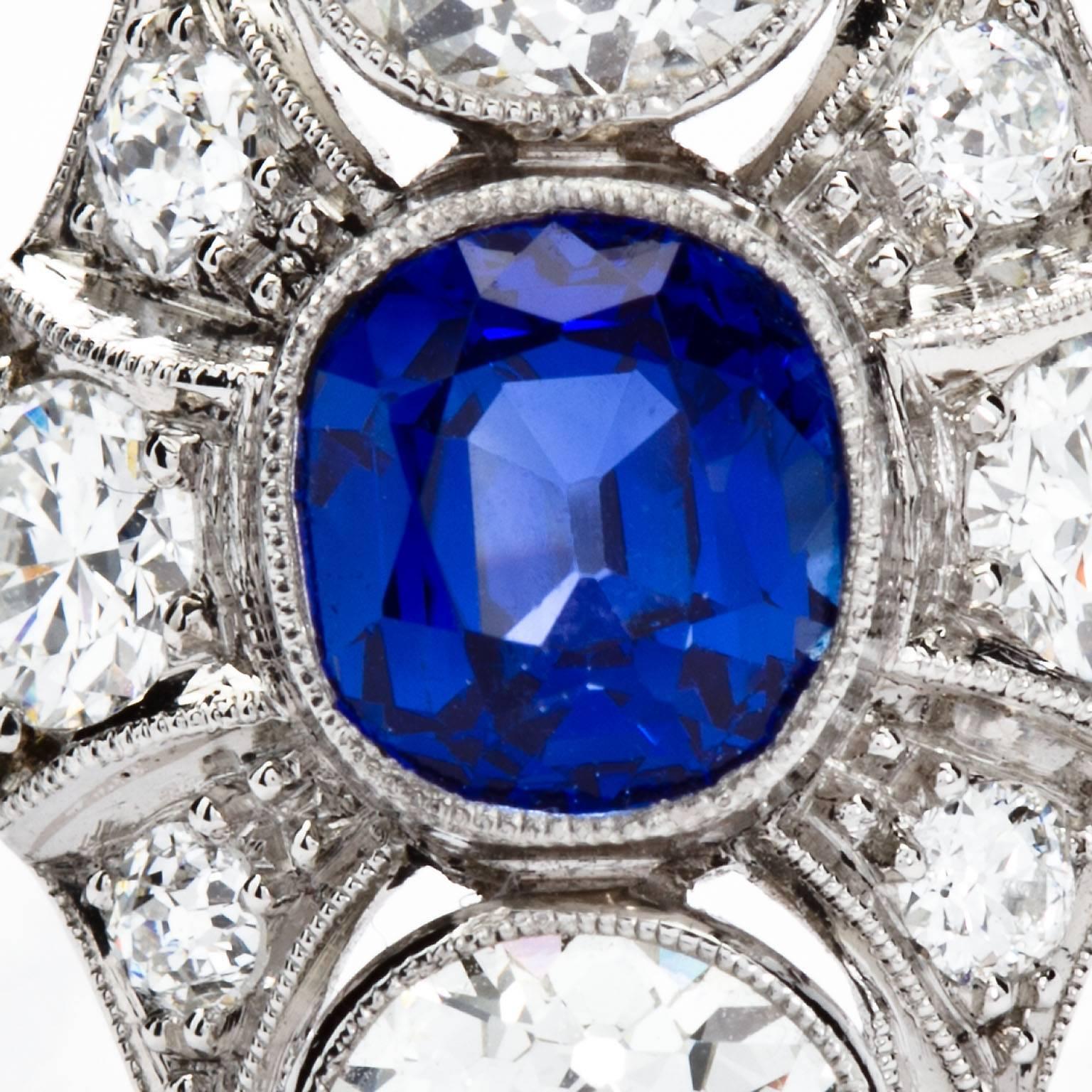 Art Deco Kashmir No Heat Sapphire 1.66 Carat and Diamond Ring AGL Cert In Excellent Condition In Lakewood, NJ