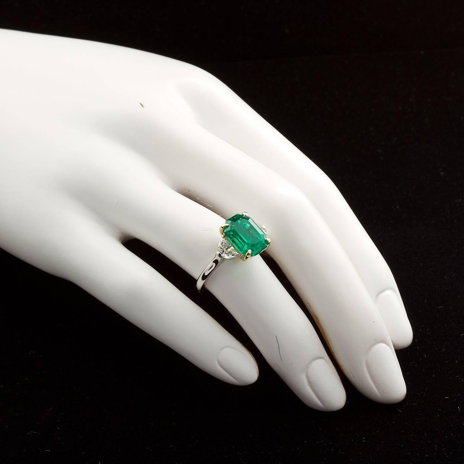 Women's 4.31 Carat Colombian Emerald Engagement Ring