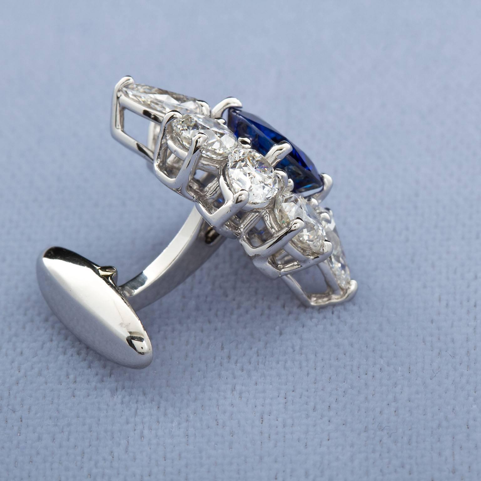 4.63 Carats Royal Blue Sapphire Diamond Cufflinks In New Condition In Lakewood, NJ