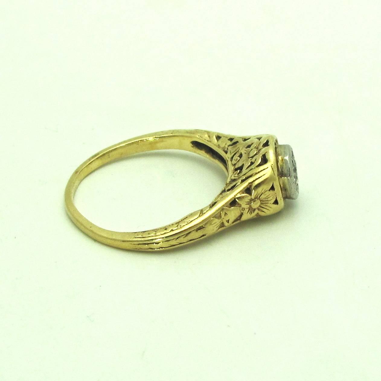 Engraved  Diamond Gold Engagement  Ring  For Sale  at 1stdibs