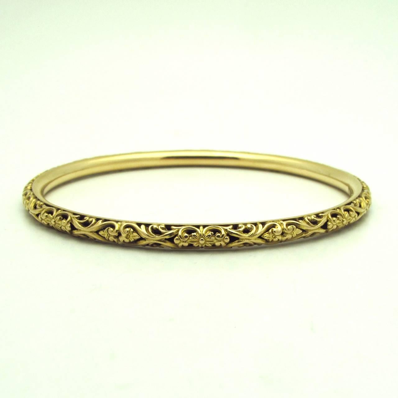 Romantic Gold Floral Filigree Bangle Bracelet