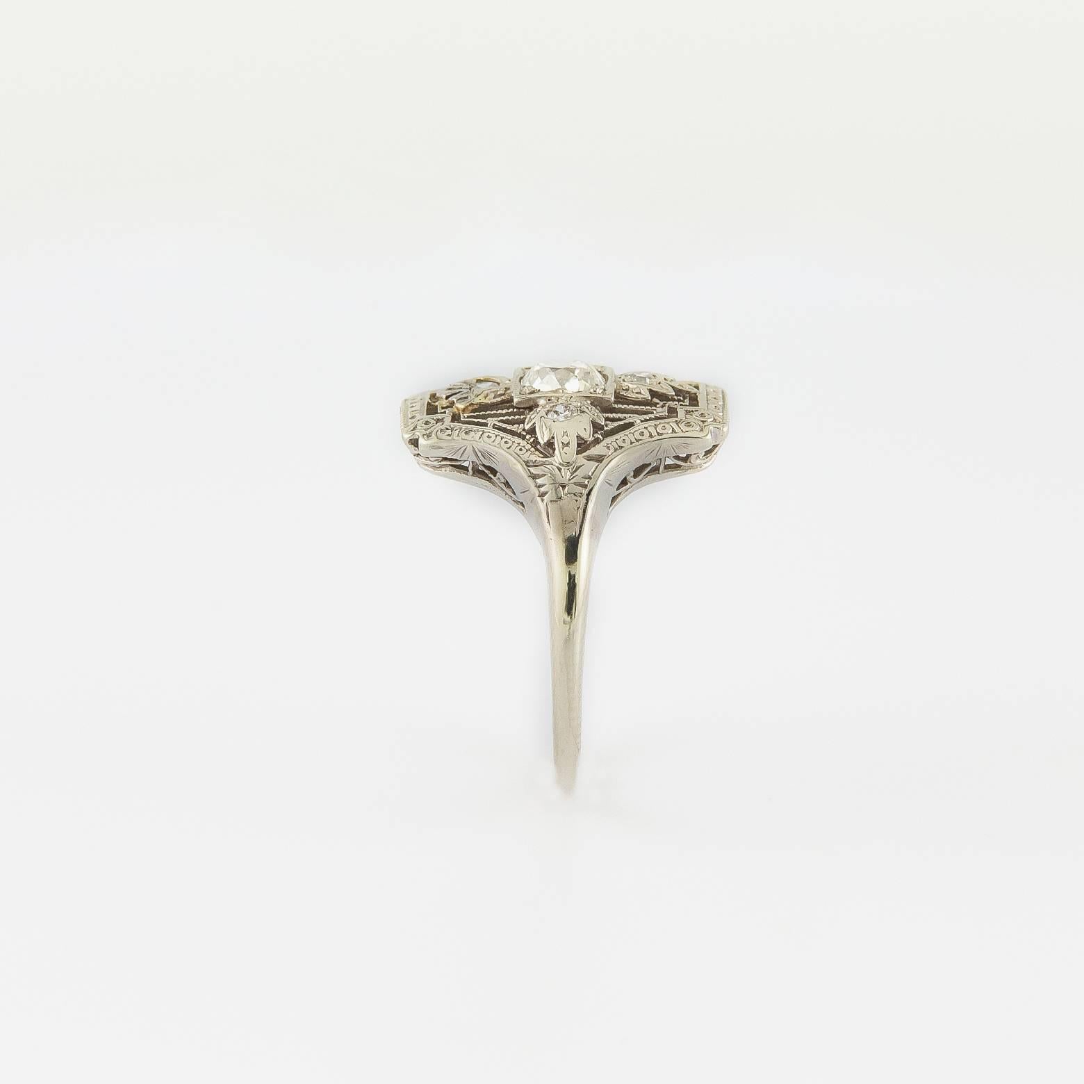Art Deco Diamond Gold Ring, 1930s For Sale 2
