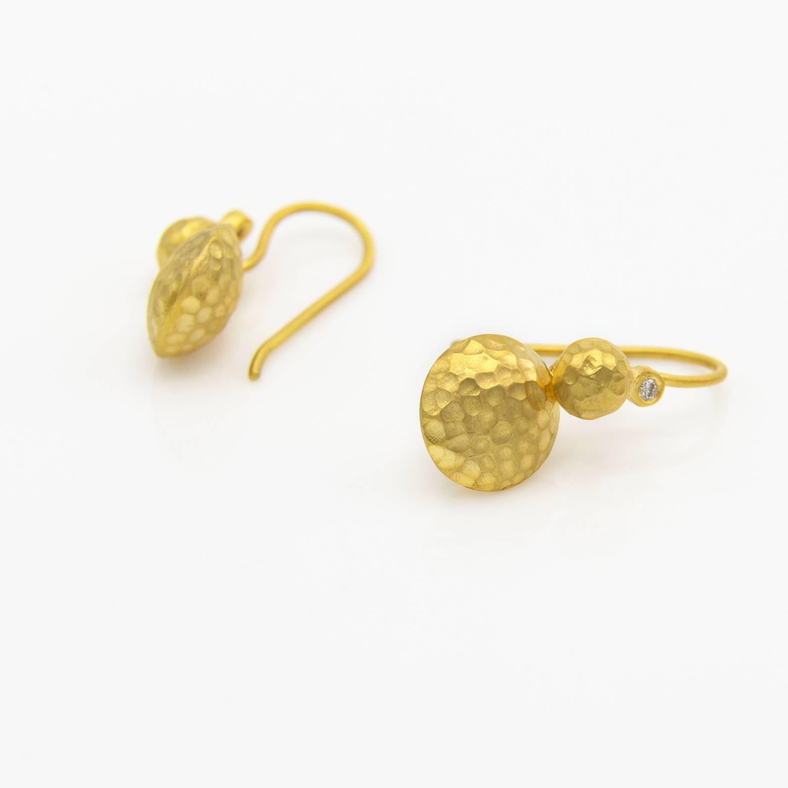 Diamond Hammered Gold Lentil Shaped Drop Earrings In Excellent Condition In Berkeley, CA