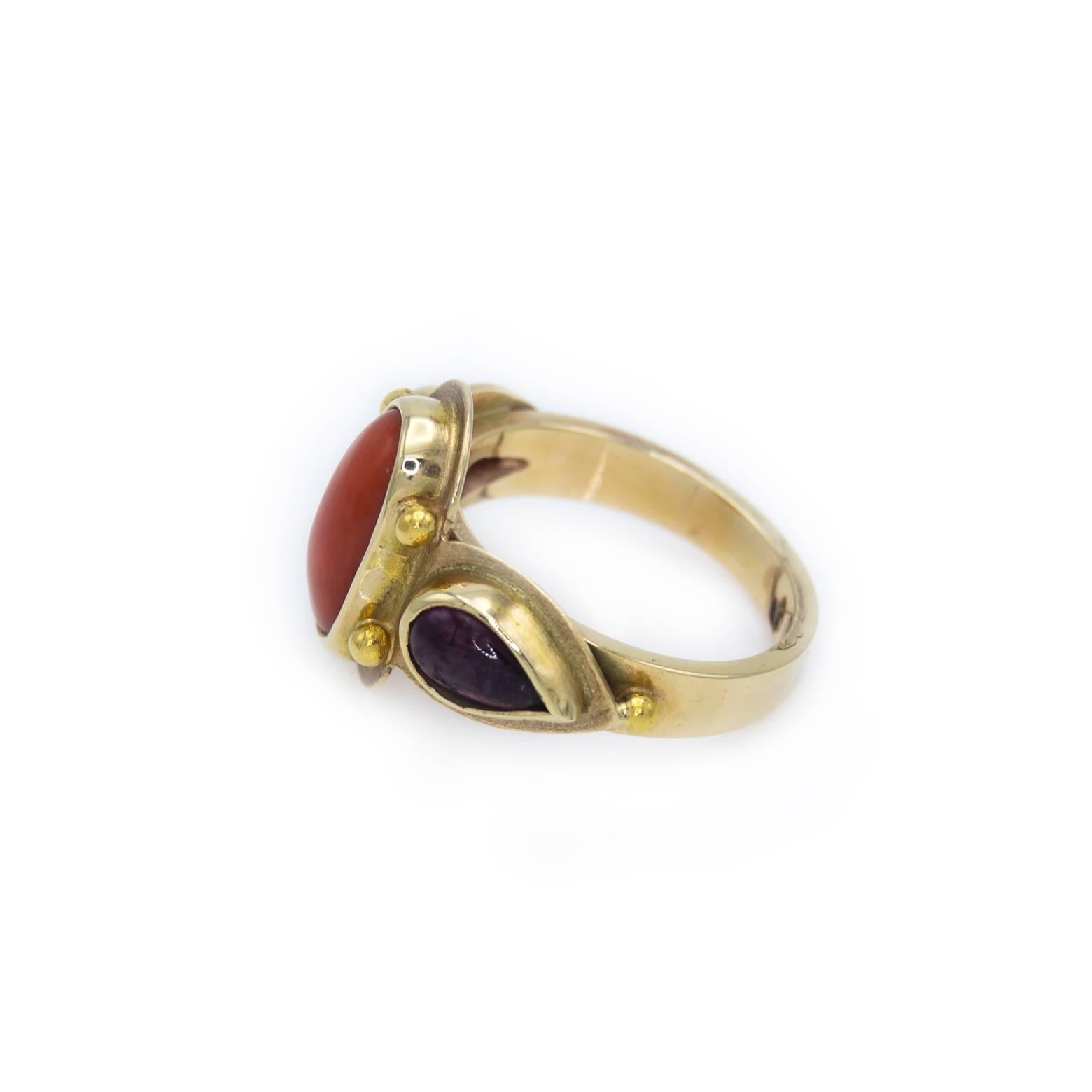 Contemporary Oval Coral Pear Shaped Garnets Gold Ring