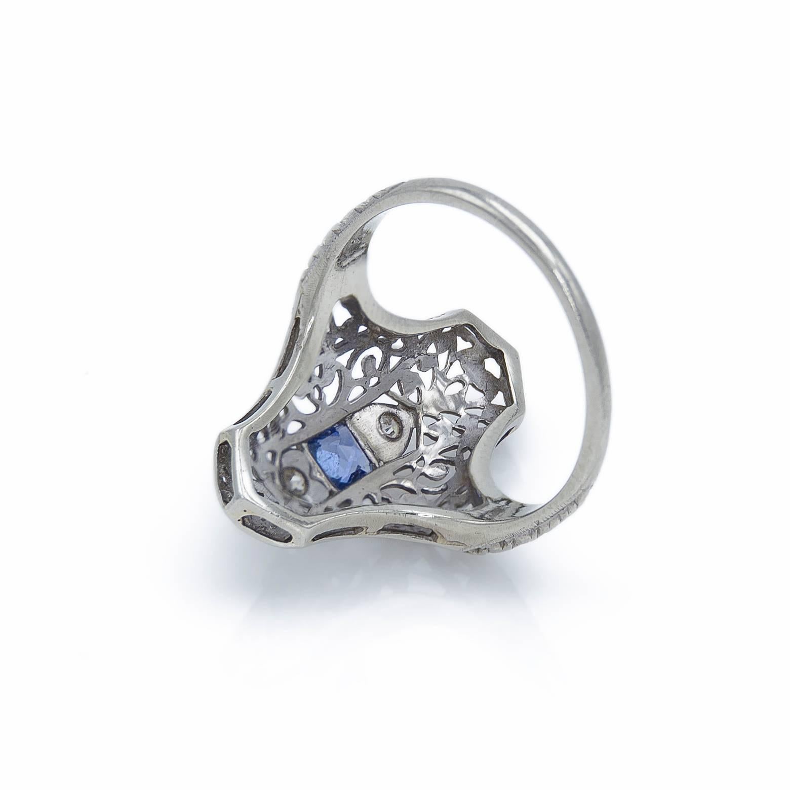 Women's Art Deco Sapphire Diamond Gold Filigree Ring, 1930s