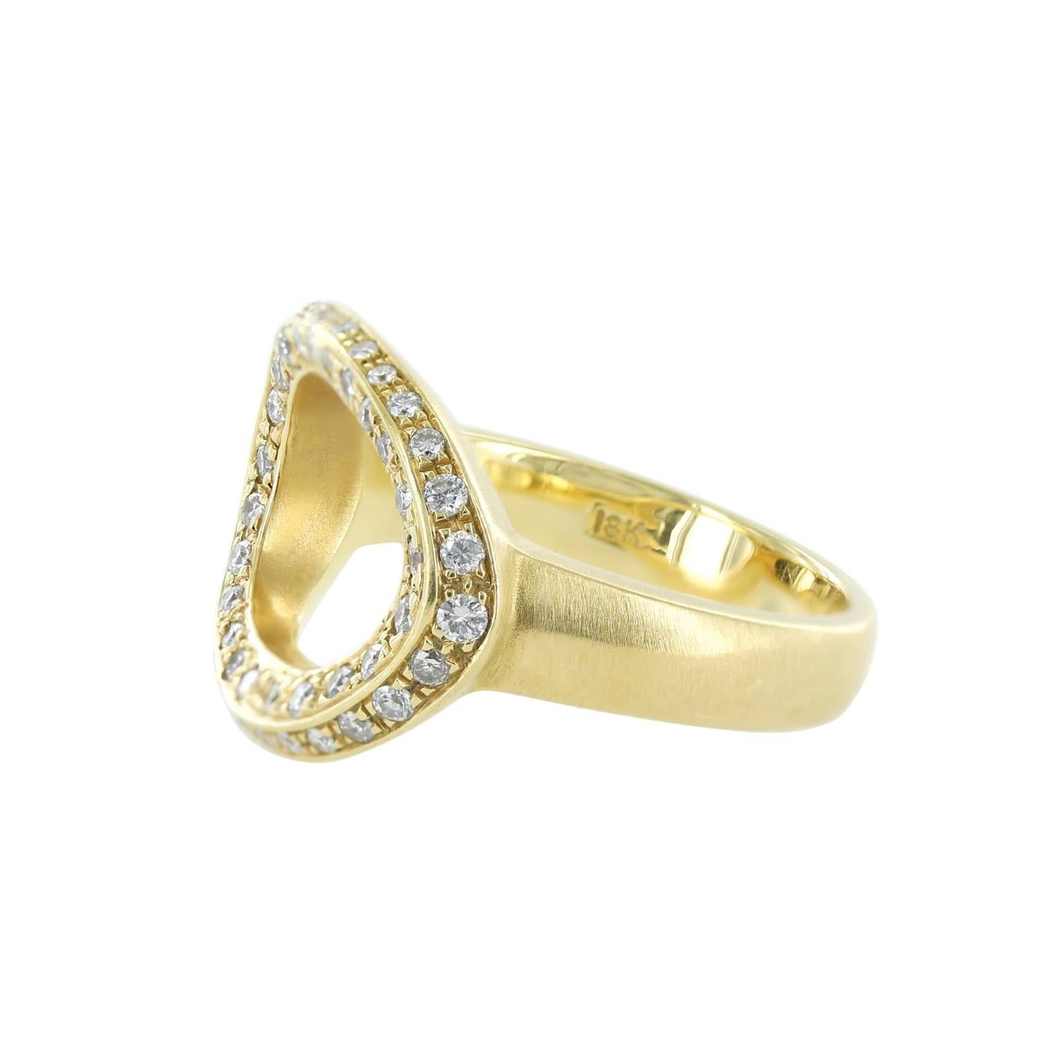 Artistic and Geometric Oval Diamond Gold RIng In Excellent Condition In Berkeley, CA