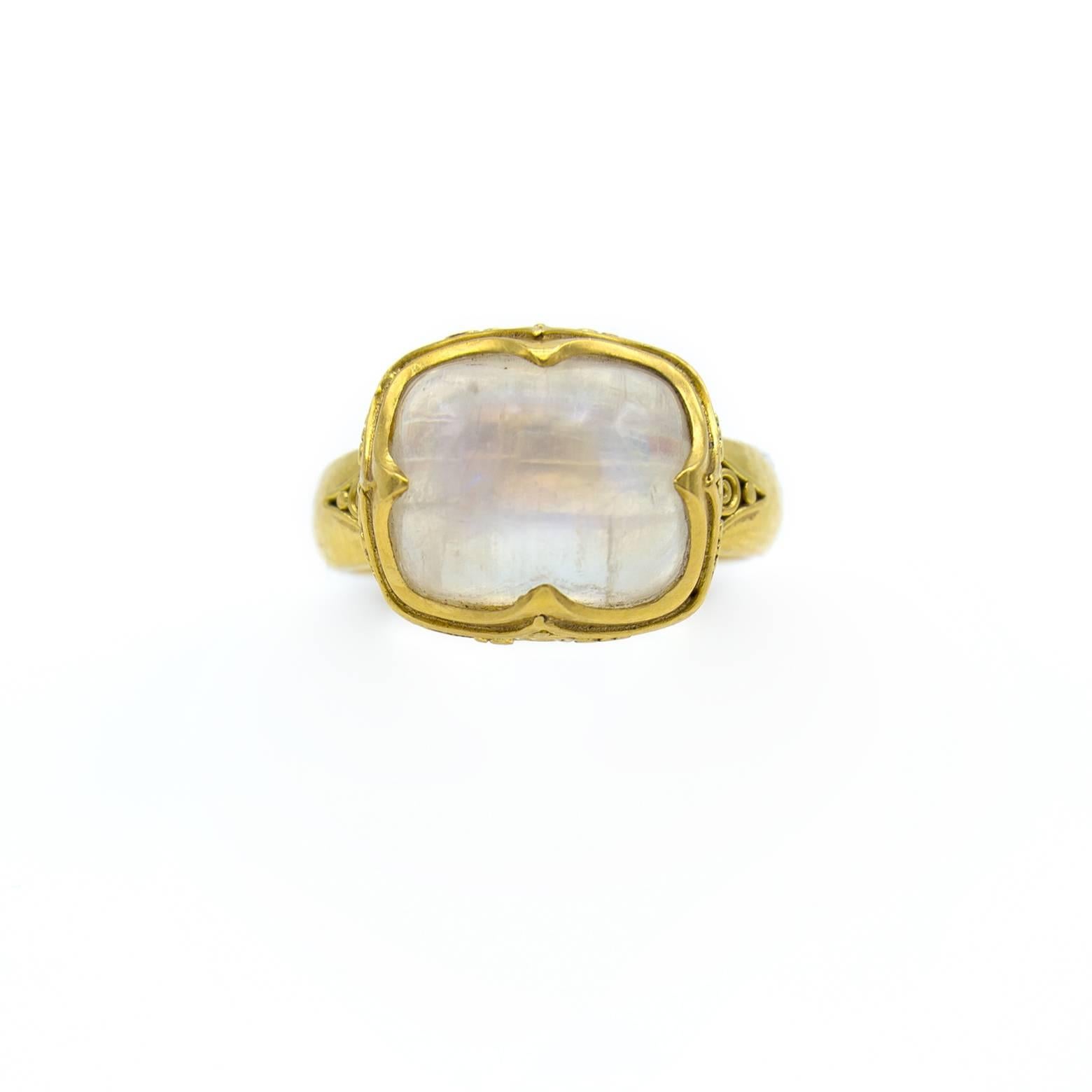 Romantic Moonstone Gold Filigree Ring