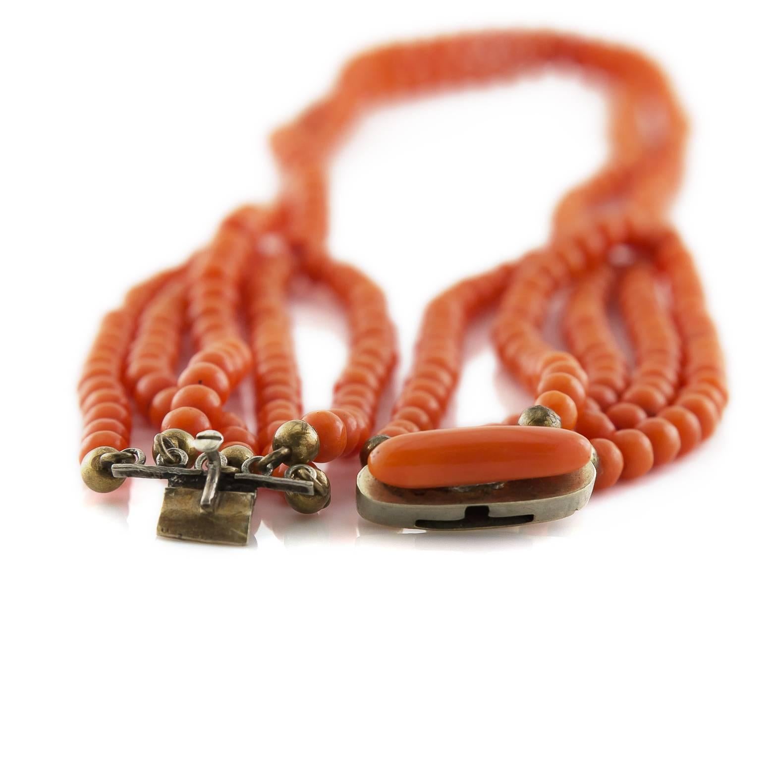 Victorian Natural Undyed Coral Choker Necklace For Sale