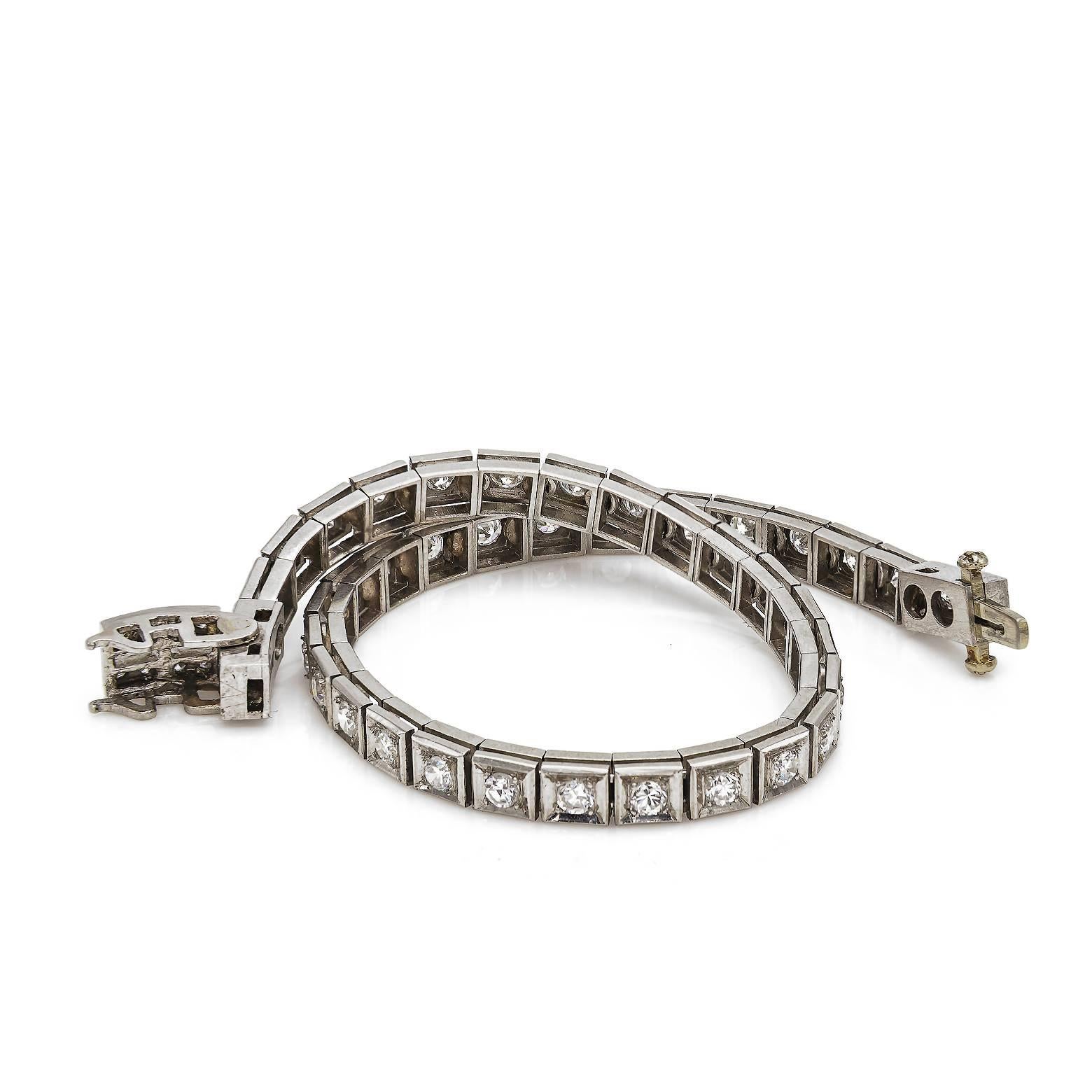 Women's Tennis Bracelet Art Deco Style Platinum and Diamond 2.04 Carat