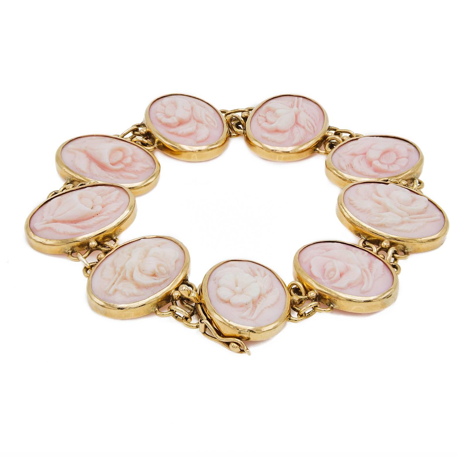 Art Deco Conch Shell Cameo Bracelet with Engraved Flowers in 14K Yellow Gold