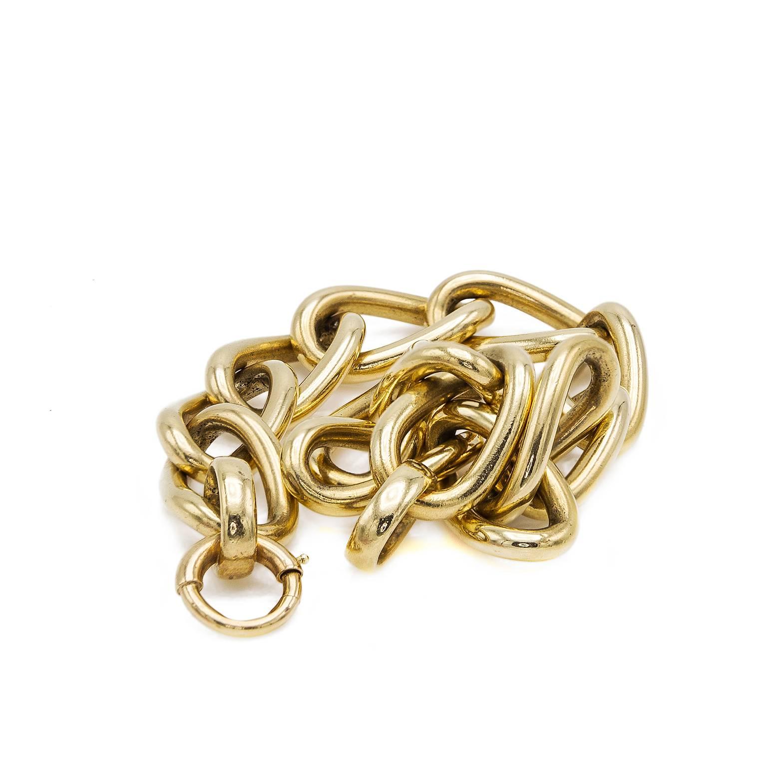 gold twisted bracelet