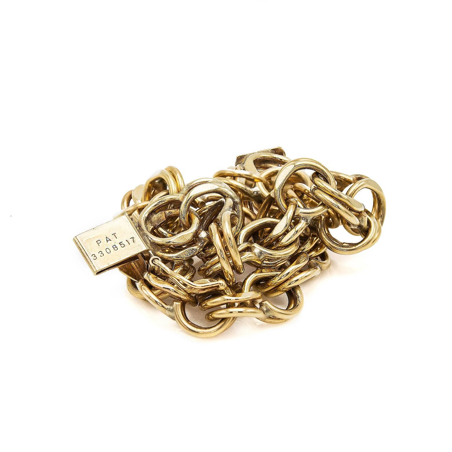 Modern Gold Chain Link Bracelet