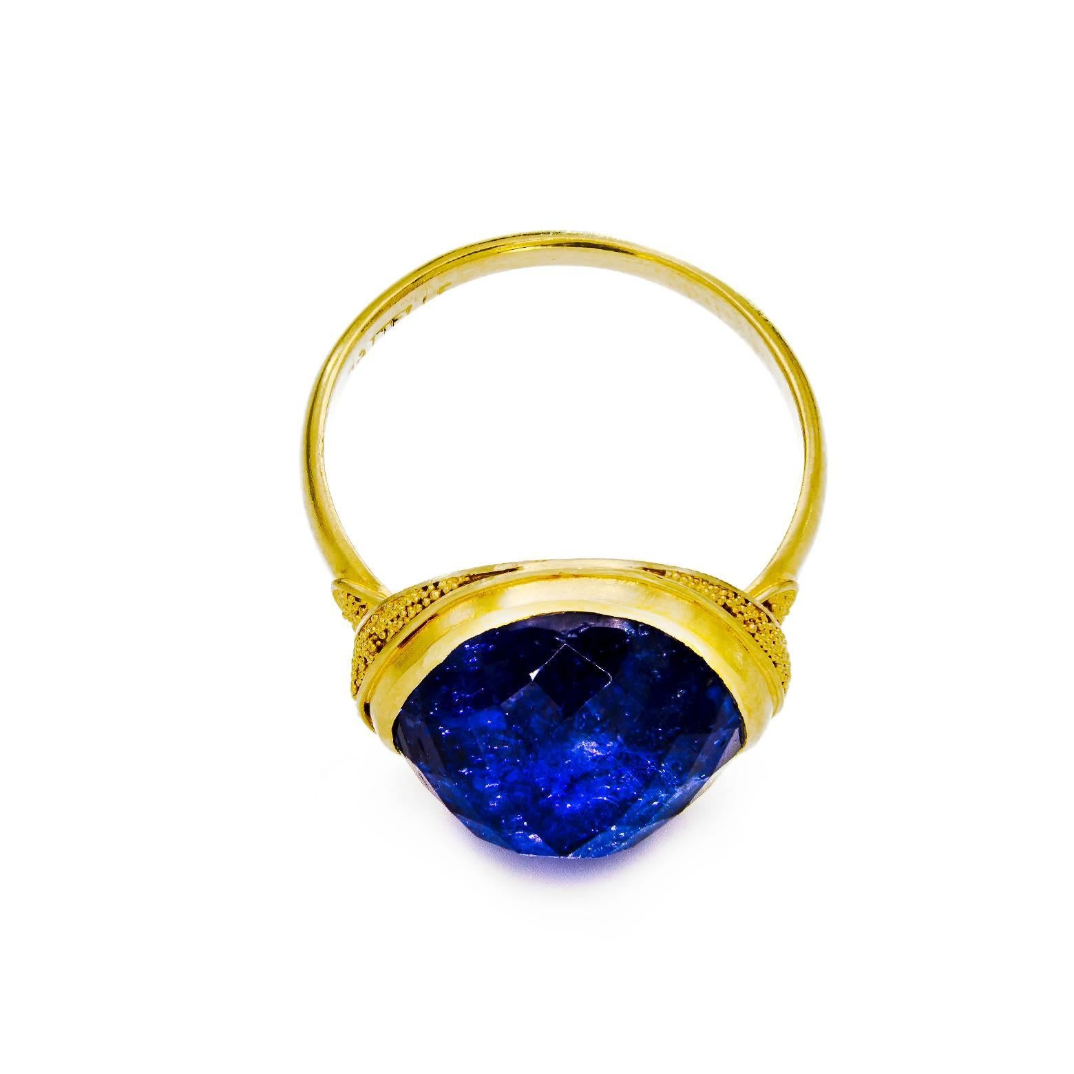Tanzanite  Gold Ring In Excellent Condition In Berkeley, CA