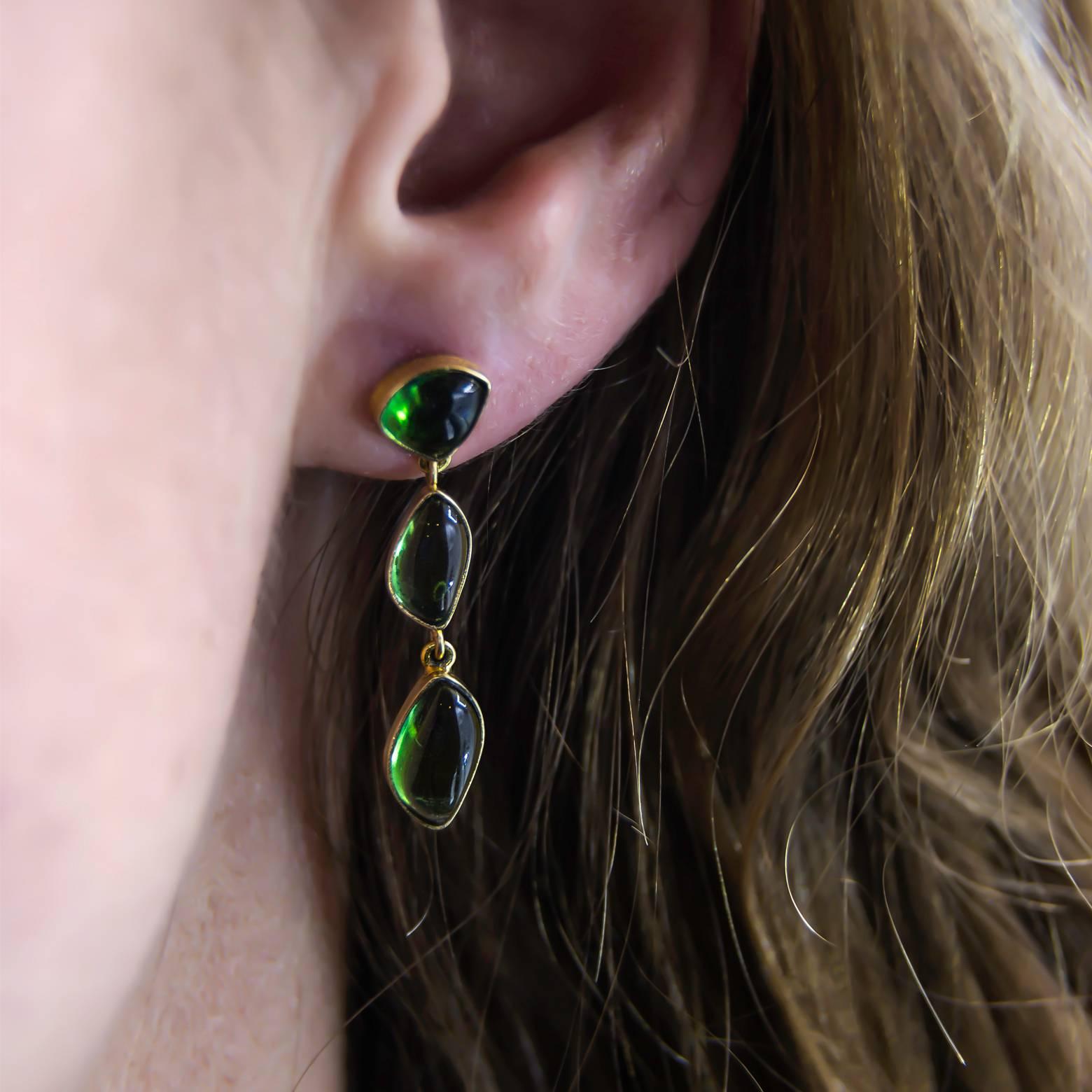 Women's Cabachon Green Tourmaline Drop Earrings Gold