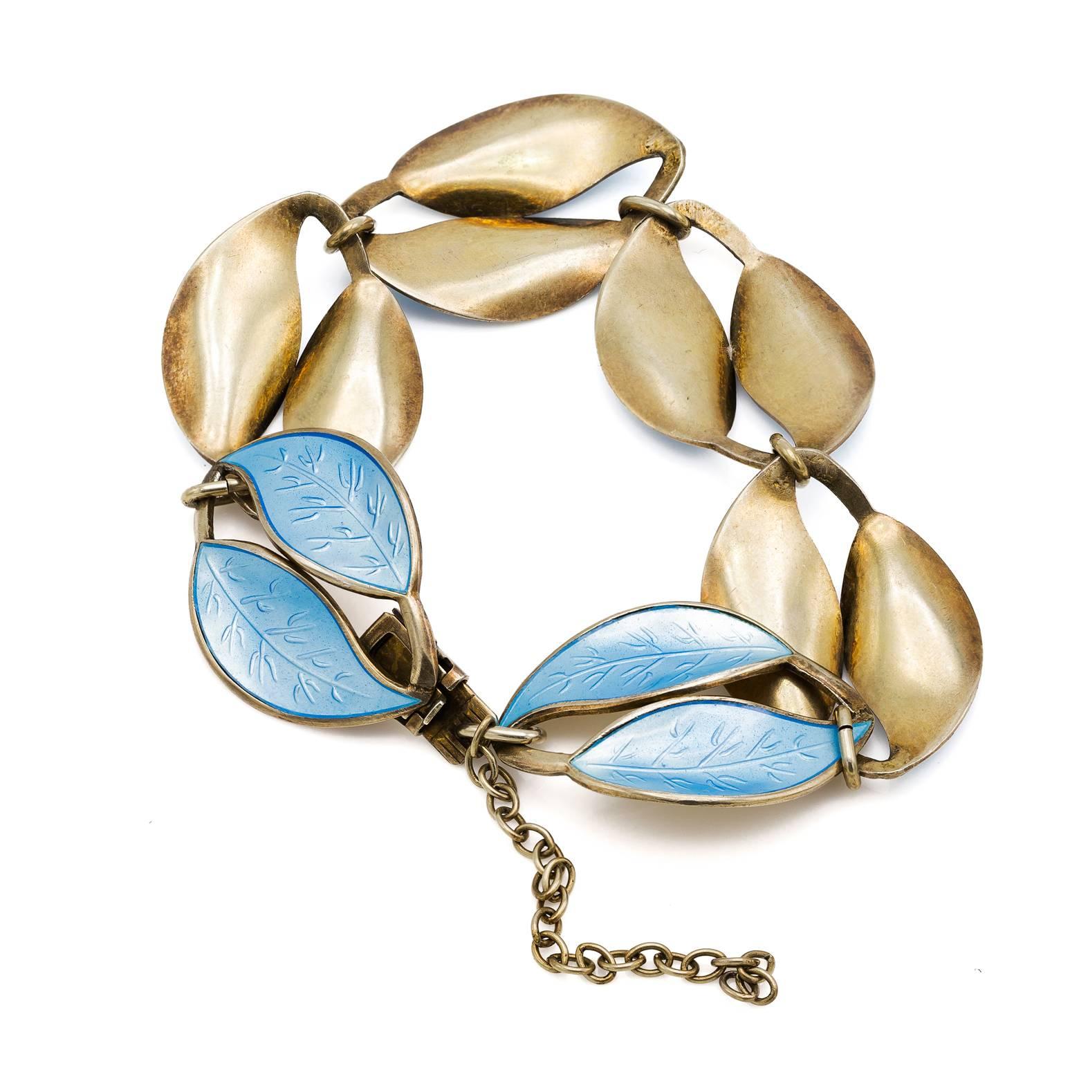 Art Deco Blue Enamel Leaf Bracelet in Sterling Silver In Excellent Condition In Berkeley, CA